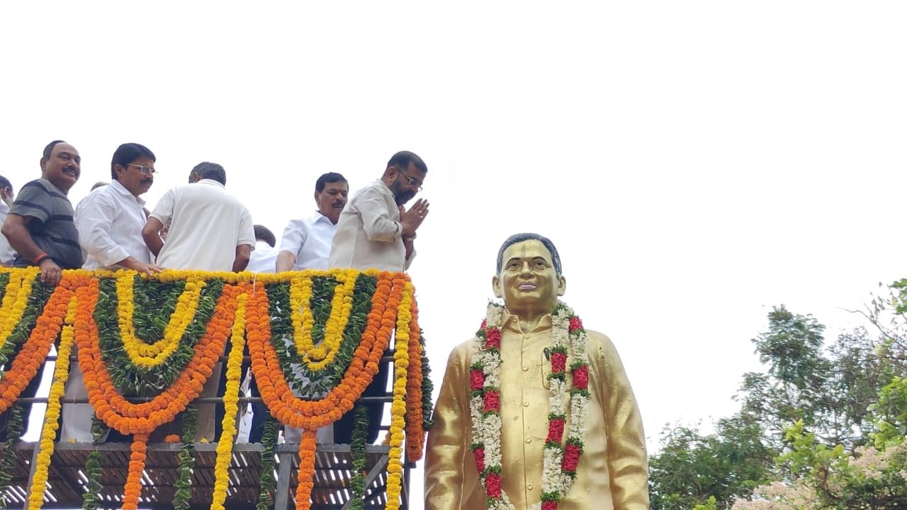 తెలంగాణ సిద్ధాంతకర్త జయశంకర్‌కు ఘన నివాళులు