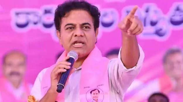తెలంగాణ యువ ఇంజినీర్లకు రేవంత్ రెడ్డి క్షమాపణ చెప్పాలి 